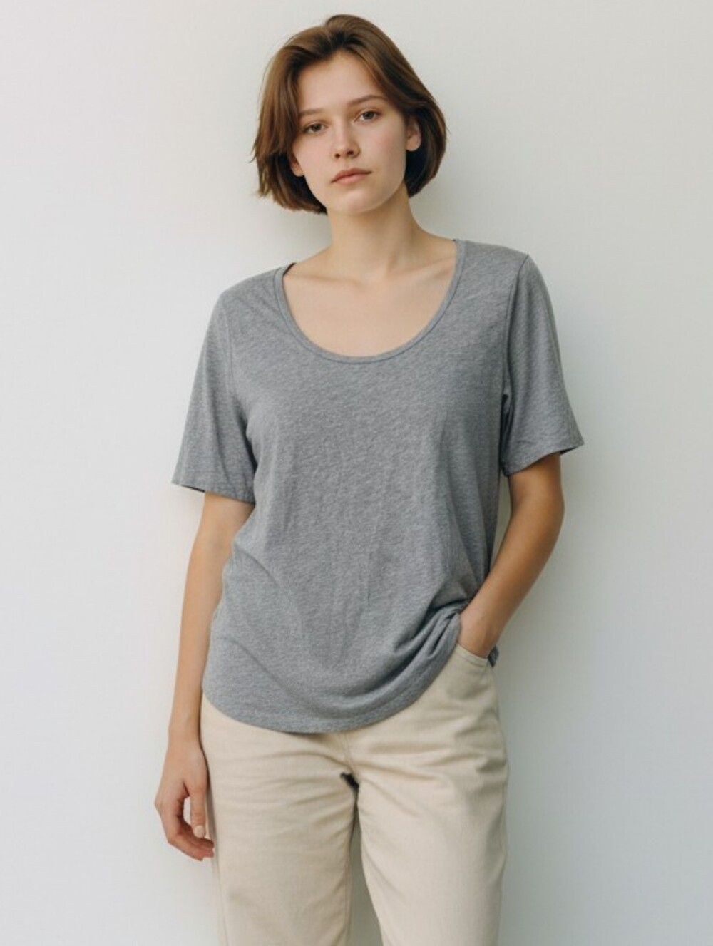 Everlane Classic Scoop Neck Tee Shirt, Heathered Grey